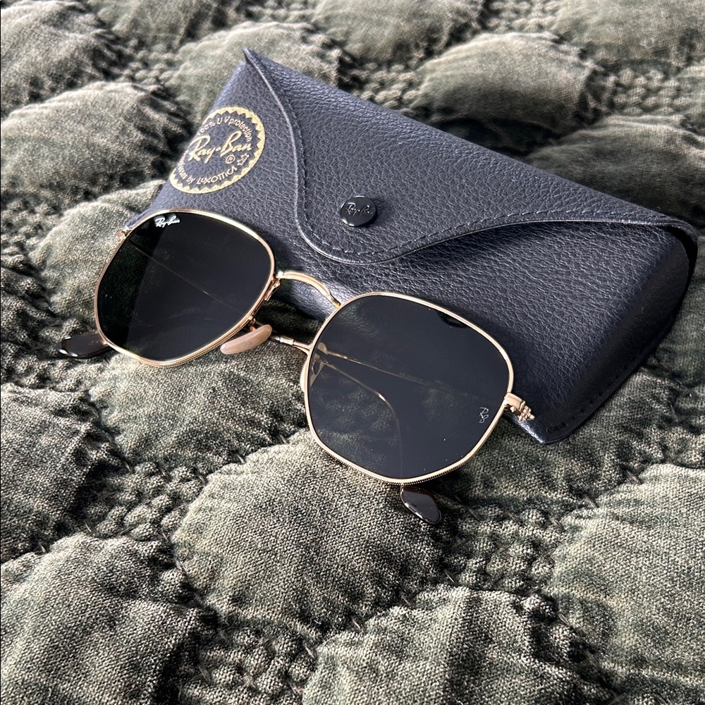 Ray-Ban Classic Gold Frame Sunglasses